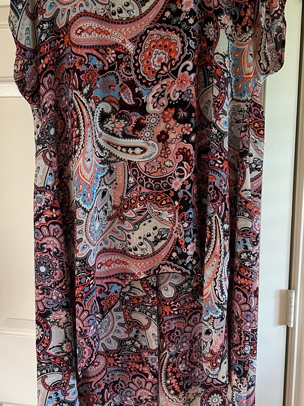 Women's Paisley Print Tunic Top in Coral and Black - Picture 5 of 10